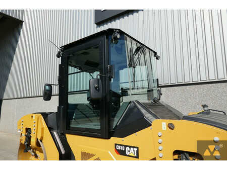 Tandemruller 2021 Caterpillar CB10 (16)