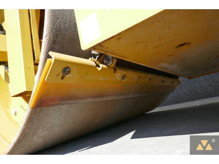 Tandemruller 2021 Caterpillar CB10 (20)