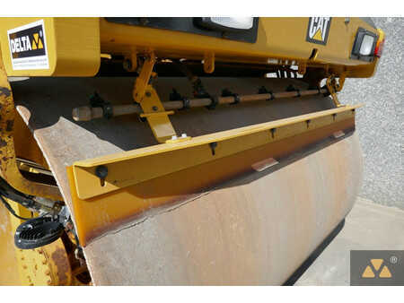 Tandemruller 2021 Caterpillar CB10 (22)