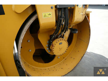 Tandemruller 2021 Caterpillar CB10 (24)