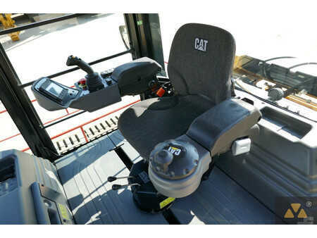 Tandemruller 2021 Caterpillar CB10 (37)