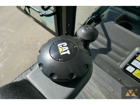 Tandemruller 2021 Caterpillar CB10 (39)