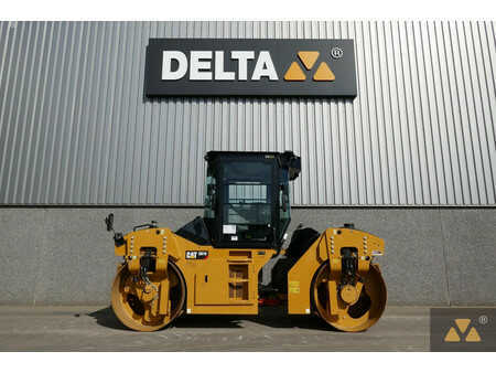 Tandemwalze 2021 Caterpillar CB10 (1)