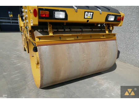 Tandemruller 2021 Caterpillar CB10 (12)