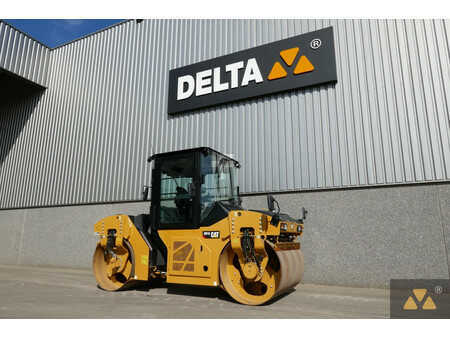 Tandemwalze 2021 Caterpillar CB10 (3)
