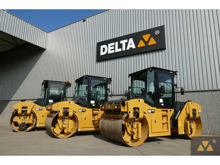 Tandemwalze 2021 Caterpillar CB10 (8)