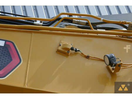 Kettenbagger 2020 Caterpillar 320 (32)