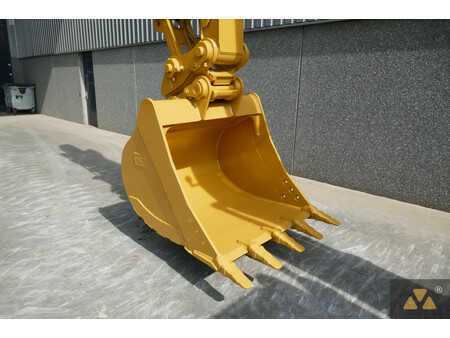 Kettenbagger 2020 Caterpillar 320 (6)