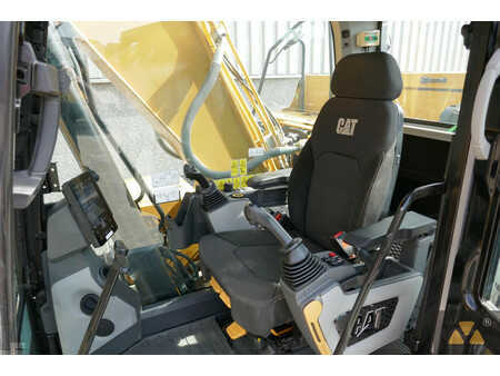 Kettenbagger 2020 Caterpillar 320 (7)