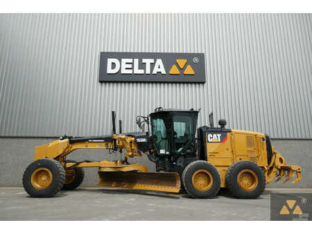 Grader 2016 Caterpillar 160M3 (1)