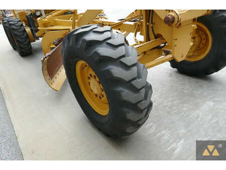 Niveladoras 2002 Caterpillar 140H (25)