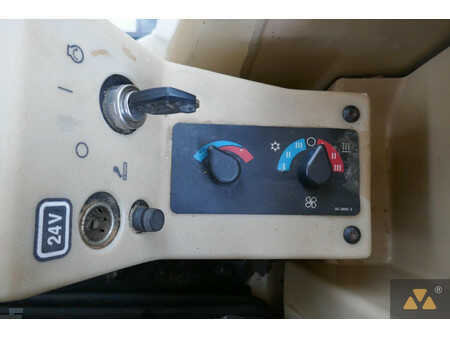 Niveladoras 2002 Caterpillar 140H (35)