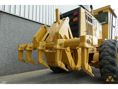 Niveladoras 2002 Caterpillar 140H (9)