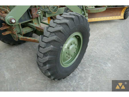 Livellatrici 2008 Caterpillar 130G Ex-army (27)