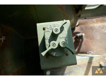 Livellatrici 2008 Caterpillar 130G Ex-army (39)