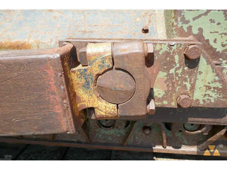 Bulldózerek 1996 Caterpillar D7F Ex-army (12)