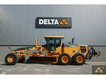 Graders 2013 Volvo G946B AWD (1)