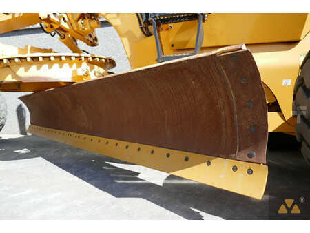 Graders 2013 Volvo G946B AWD (11)