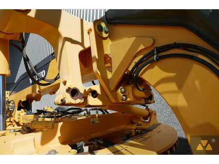 Graders 2013 Volvo G946B AWD (12)