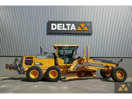 Graders 2013 Volvo G946B AWD (2)