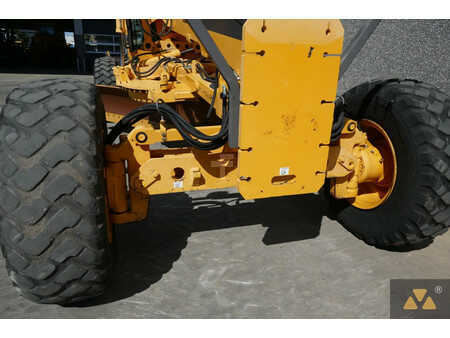 Graders 2013 Volvo G946B AWD (20)