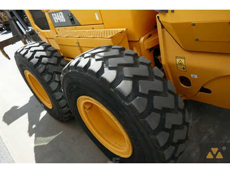 Graders 2013 Volvo G946B AWD (27)