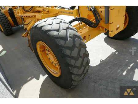 Graders 2013 Volvo G946B AWD (29)