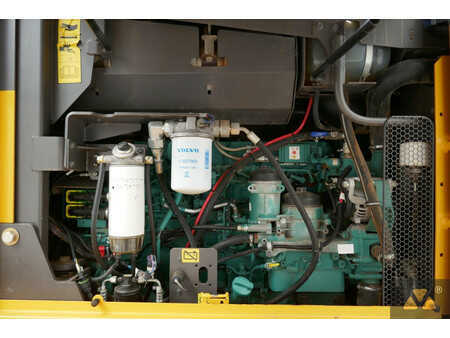 Graders 2013 Volvo G946B AWD (30)