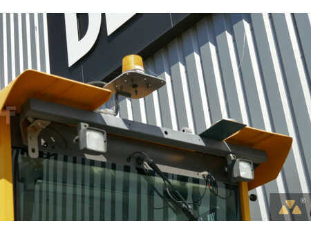 Graders 2013 Volvo G946B AWD (37)