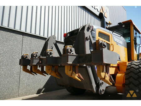 Graders 2013 Volvo G946B AWD (9)