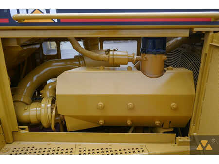 Bulldozer 1988 Caterpillar D8N (35)