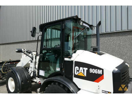 Carregadeira de rodas 2016 Caterpillar 906M (24)