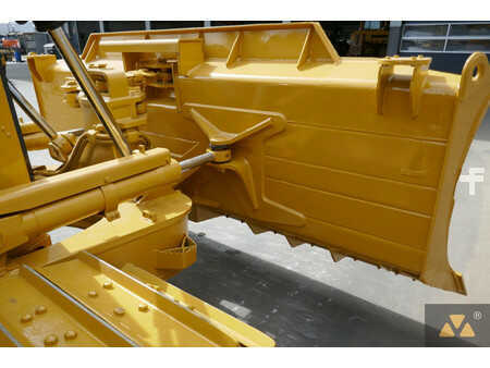 Bulldózerek 2014 Caterpillar D6T LGP (15)