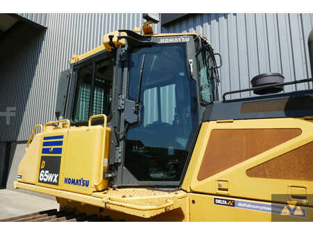 Bulldózerek 2013 Komatsu D65WX-17 (37)