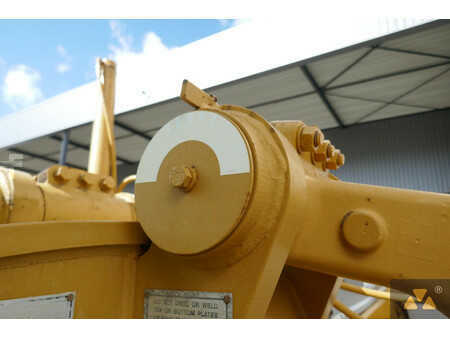 Livellatrici 1996 Caterpillar 140H (21)