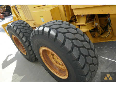 Livellatrici 1996 Caterpillar 140H (25)