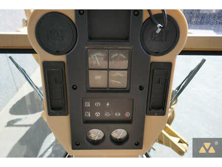 Livellatrici 1996 Caterpillar 140H (34)