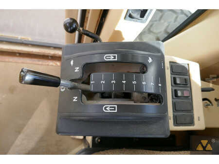 Livellatrici 1996 Caterpillar 140H (35)