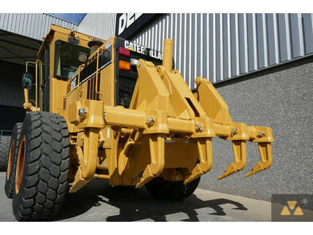 Livellatrici 1996 Caterpillar 140H (6)