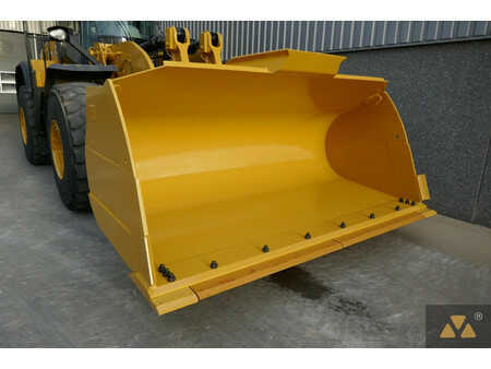 Kolové nakladače 2021 Caterpillar 980M (12)