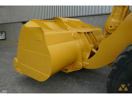 Kolové nakladače 2021 Caterpillar 980M (13)