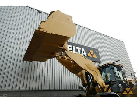 Kolové nakladače 2021 Caterpillar 980M (16)