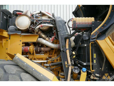 Kolové nakladače 2021 Caterpillar 980M (17)