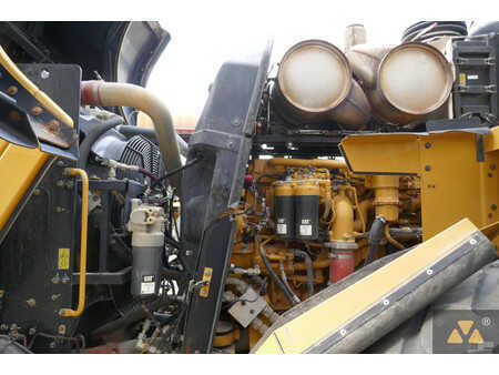 Kolové nakladače 2021 Caterpillar 980M (19)