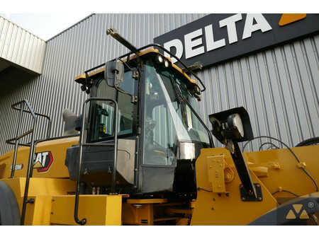 Kolové nakladače 2021 Caterpillar 980M (27)