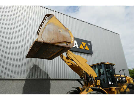 Ładowarki kołowe 2020 Caterpillar 962M (11)