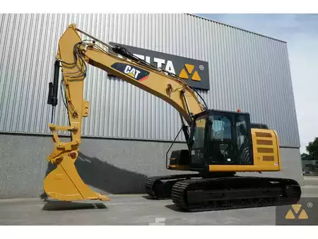 Excavadoras de cadenas 2015 Caterpillar 320ELRR (3)