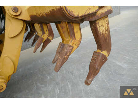 Livellatrici 2011 Caterpillar 140M2 (10)