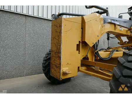 Livellatrici 2011 Caterpillar 140M2 (12)