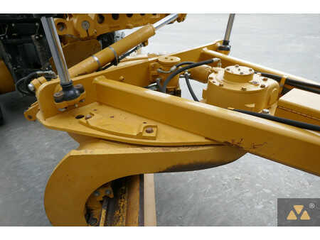 Livellatrici 2011 Caterpillar 140M2 (16)